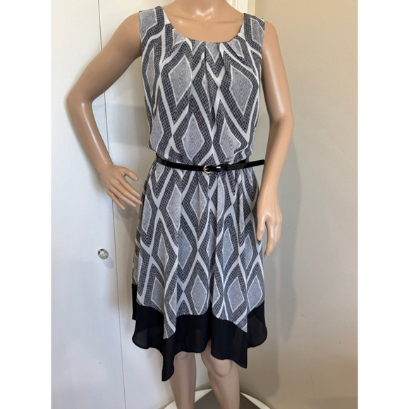 AB Studio Dresses & Skirts - Women's AB Studio lined belted Dress Black White Geometric Print Sz L Sleeveless